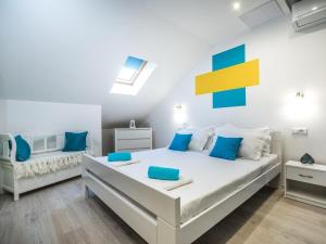 Apartments & Rooms Sunshine Home - Studio Apartment