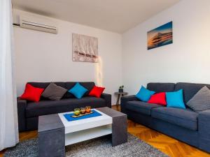 Apartment Boca - One Bedroom Apartment with Balcony and Sea View 