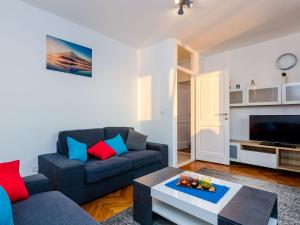 Apartment Boca - One Bedroom Apartment with Balcony and Sea View 