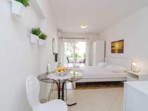House Apartments Ariva - Studio Apartment with Balcony 2 Adults - A2