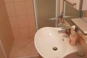 Apartments Maria Kolo ep- Studio Apartment with Terrace and Sea View