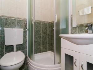 Apartments Villa Dinga -Borak - Two Bedroom Apartment with Terrace No 1