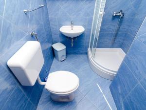 Apartment & Rooms Alan - One Bedroom Apartment with Balcony and Sea View