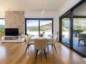 Villa Agave - Four Bedroom Villa with Swimming Pool