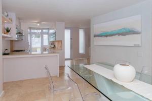 Spectacular Avenues Fresnaye!