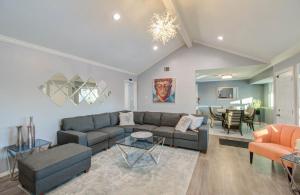 Your Houston Vacation Getaway 3-BD Pool Patio