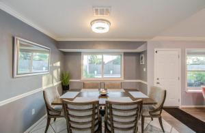 Your Houston Vacation Getaway 3-BD Pool Patio