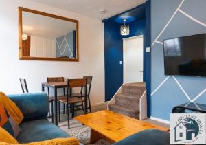 Contractors Pad - 4 Bed Town House - Cent Reading - Free Parking