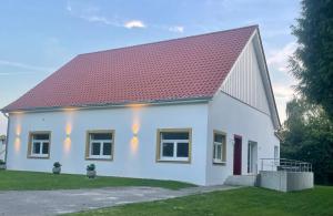 geräumige Wohnung mit Terrasse