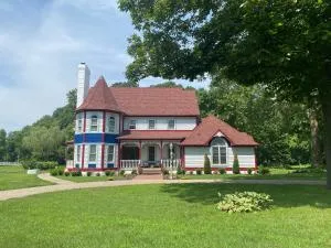 Apple Crest Inn - Gentry