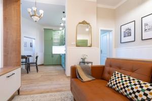 Tost Palace - centrum apartment with private parking