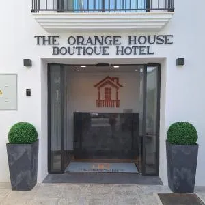 The Orange House Boutique Hotel and Upstairs Rooftop Bar Center of La Cala de Mijas 100m from the Beach - Міхас-Коста