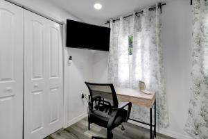 Daisy Hideout Gateway Near Downtown Tampa