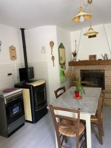 Casa rio Lera