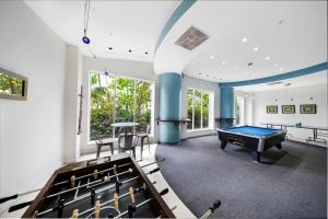 Oceanfront Luxury Condo with Stunning Views and Resort Amenities