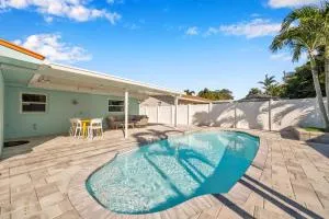 Heated Pool, Game Room, MiniGolf - Mermaid Cove - Indian Spring Estates