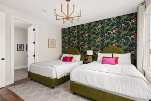 The Oasis Tropical villa with rooftop views