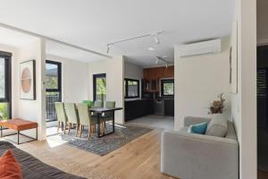 Station Penthouse with Private Spa