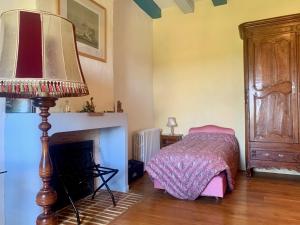 Sejours chez l'habitant Chateau de Lugerat - 4 chambres - 2 et 3 personnes : photos des chambres