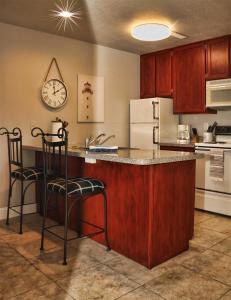 Condo #111 - Inn Bldg