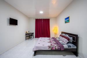 tourist Family and couple private Rooms ME11 BGR 01 baith al jannah LLC one private room in three bedroom apartment