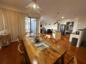 Second Level on Honeysuckle - Bonny Hills