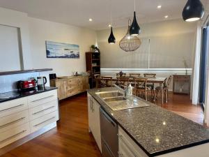 Second Level on Honeysuckle