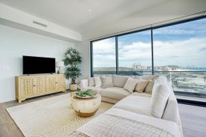 Sable Penthouse at Palm Beachs Waterfront
