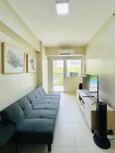 Y2 Pool & Garden Bliss