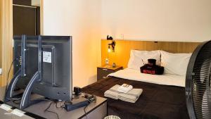 Nosso Apê 915: Piscina | TV Box | Academia - NA2002