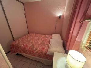 Appart 2 pièces avec piscine et parking à Port Camargue - FR-1-250-293