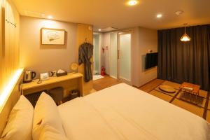 Shinchon Mayven Hotel - Foreign Tourist Tax Return Hotel
