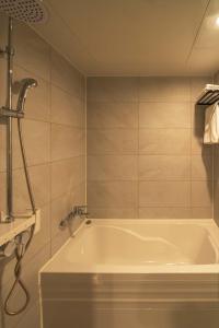 Shinchon Mayven Hotel