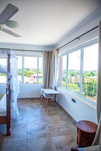 Wendys Penthouse Diani