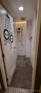 The Space Hometel - Women Only