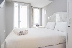 Simply and Cozy Living Studio at Tokyo Riverside PIK 2 Apartment By Travelio - 3hvězdičkové hotely ve městě Rawalembang