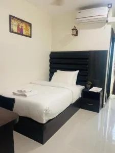 HOTEL Classic Inn - Bokajān