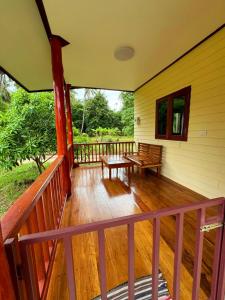 Ban Tai, New houses, 1 bedroom with AC in quiet area close to main road