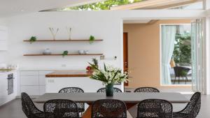 Villa Cabo with Panoramic Sea Views