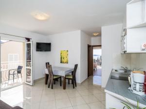 Villa Samba- Premium One-Bedroom Apartment with Balcony and Sea View