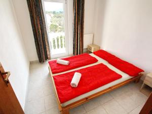 1 bedroom apartment with garden