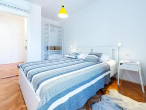 Apartment Simovi - Two Bedroom Apartment with City View