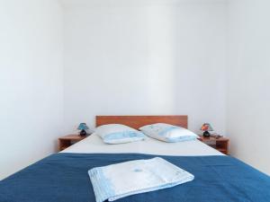 Apartments Neva- Two Bedroom Apartment with Balcony 4R