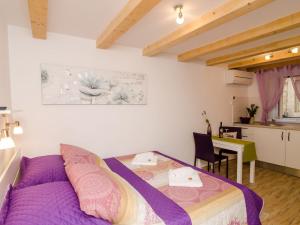 Lavender Garden Apartments - Comfort Studio Apartment Ground Floor - APT 2