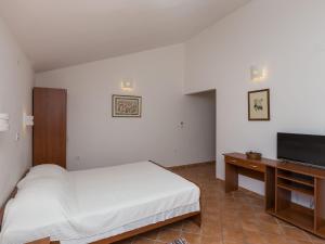 Villa Dubravka - Premium One Bedroom Apartment with Balcony and Sea View Apartman 5