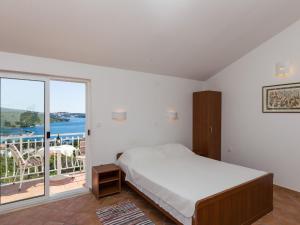 Villa Dubravka - Premium One Bedroom Apartment with Balcony and Sea View Apartman 5