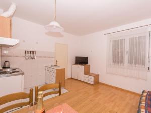 Apartments Masteli - One Bedroom Apartment with Balcony and Sea View br 1