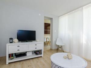 Apartment Kate - Two Bedroom Apartment with Sea View