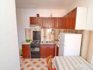 Apartments Peselj-Three Bedroom Apartment with Terrace and Sea View