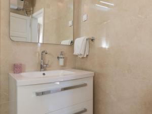 Apartments Urbis - Studio Apartment with City View Zasebni